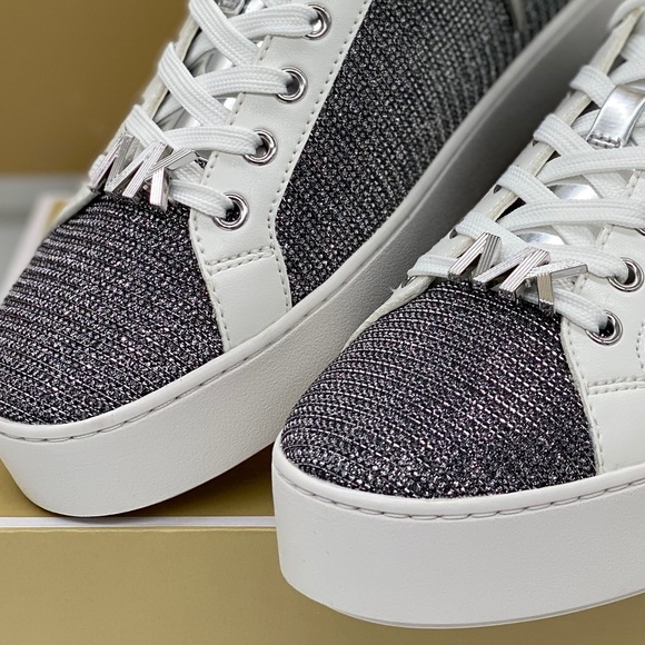 MICHAEL KORS POPPY LACE UP GLITTER CHAIN MESH SILV - Picture 3 of 16